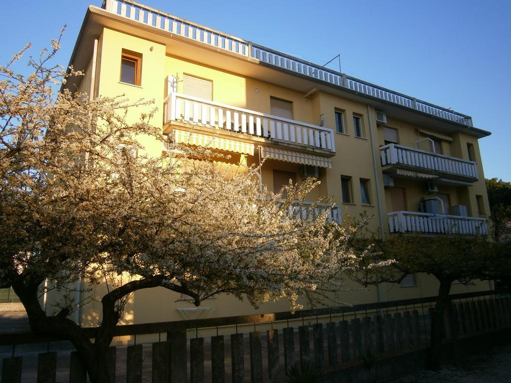 Caorle Economy Apartments Værelse billede